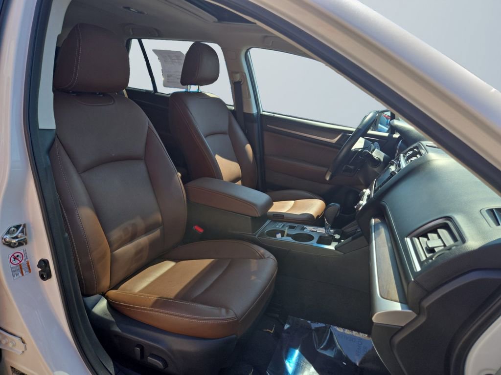 Used 2017 Subaru Outback 3.6R Touring w/ Popular Package #5A image 15