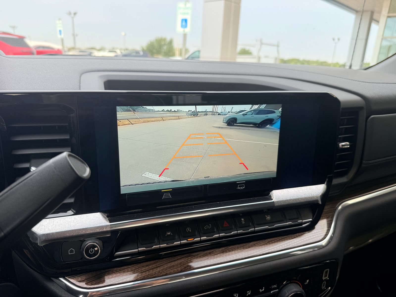 Used 2025 Chevrolet Silverado 1500 LT RWD image 19