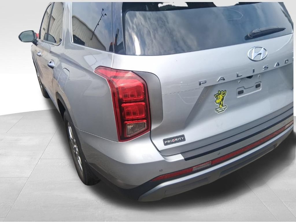Used 2023 Hyundai Palisade SE AWD/4WD image 5