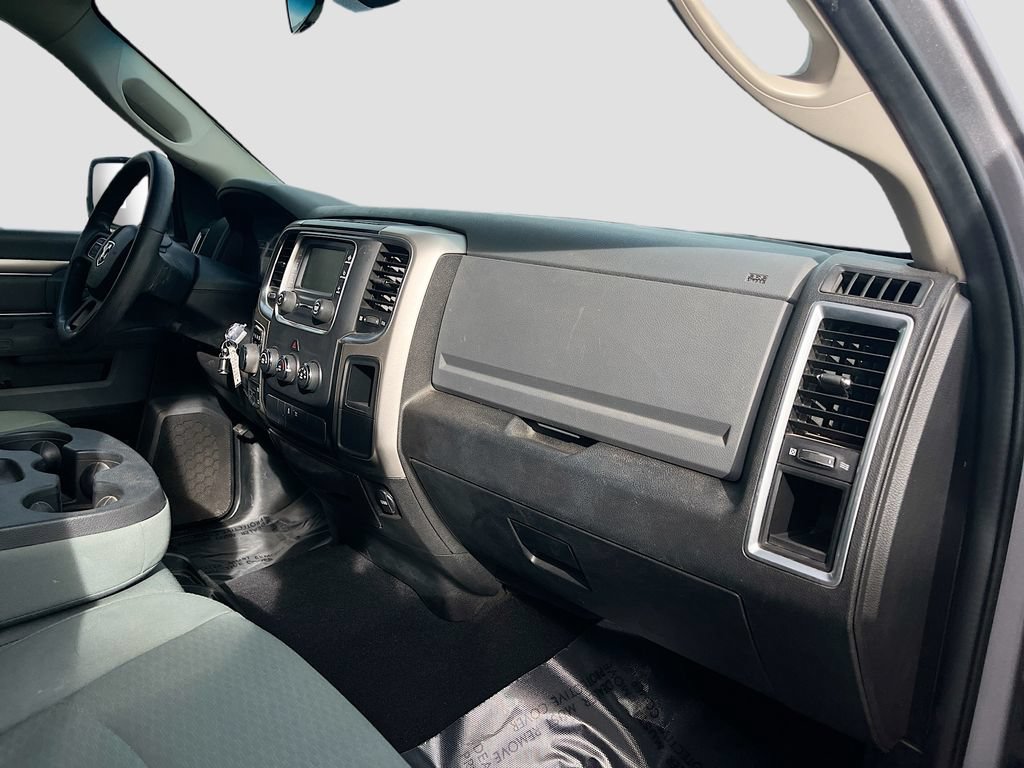Used 2020 RAM 1500 Classic SLT AWD/4WD image 27