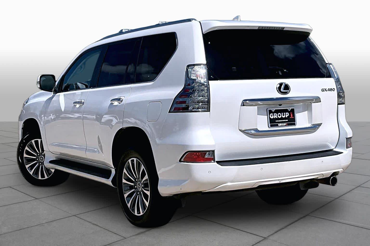 Used 2023 Lexus GX 460 Luxury w/ Accessory Package AWD/4WD image 12