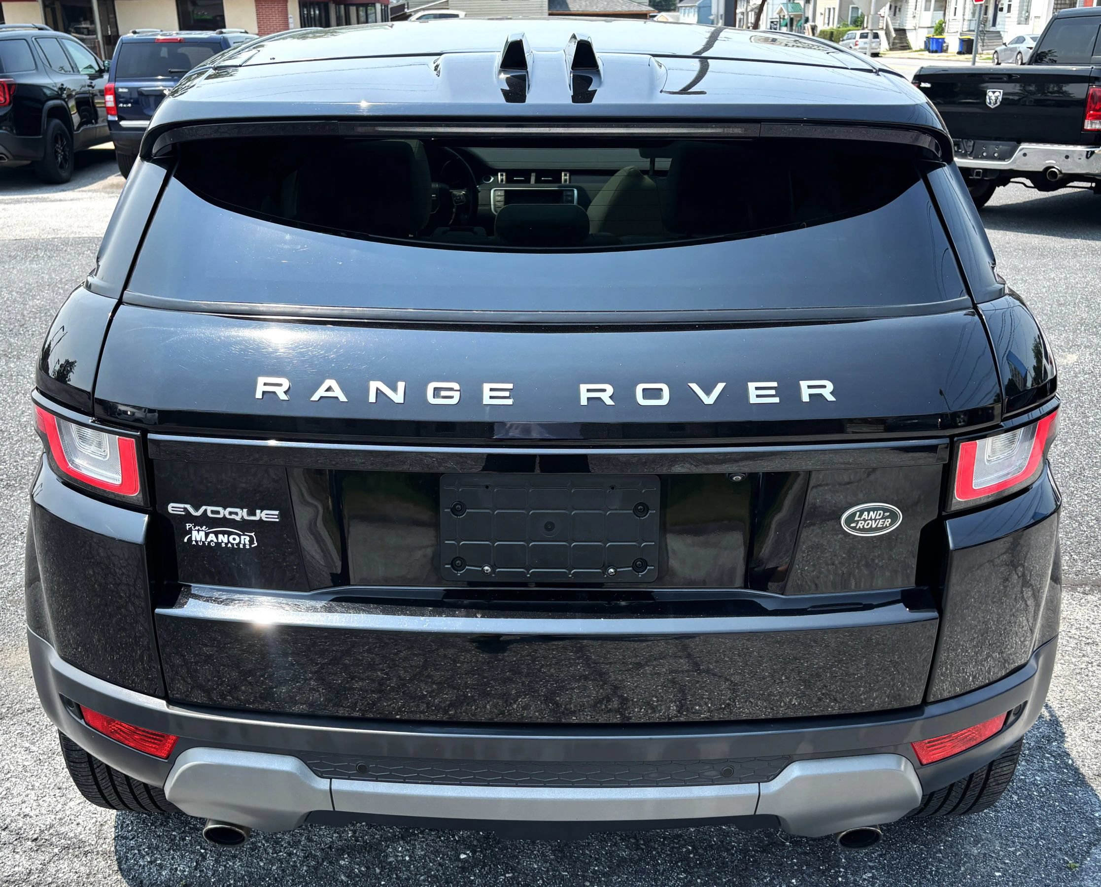 Used 2018 Land Rover Range Rover Evoque SE AWD/4WD image 36