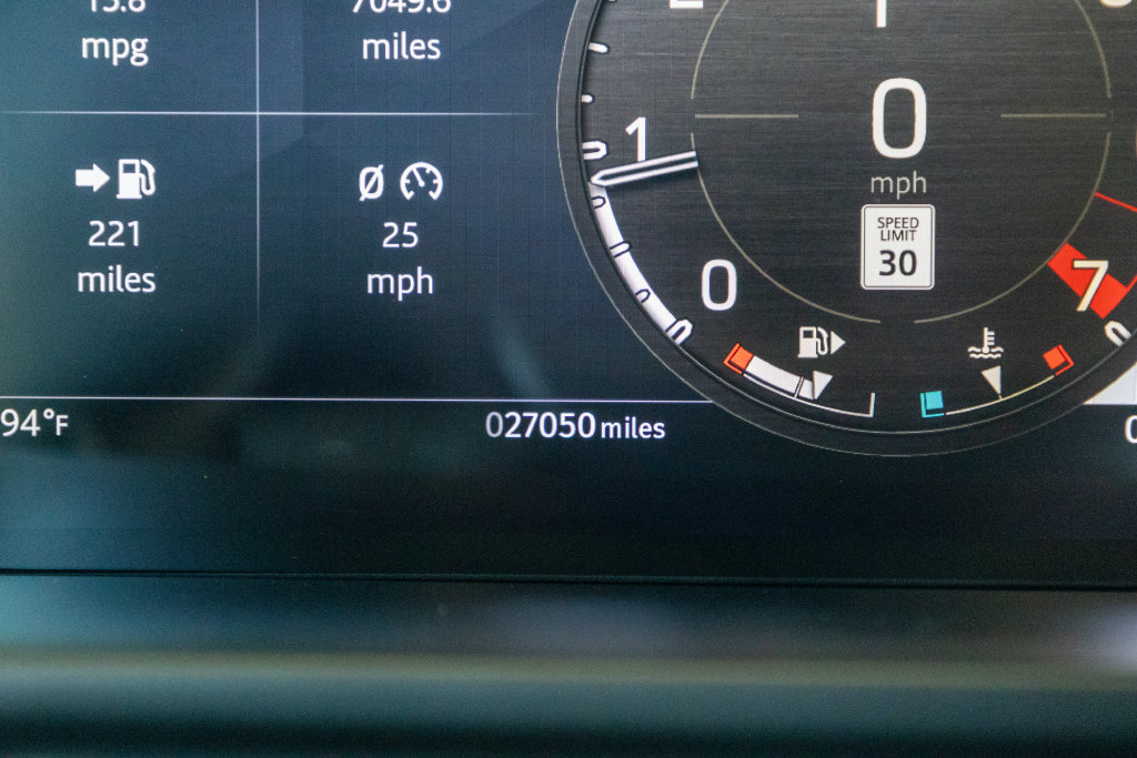 Used 2023 Land Rover Defender 110 V8 AWD/4WD image 17