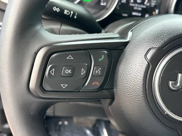 Used 2023 Jeep Wrangler Unlimited w/ Cold Weather Group AWD/4WD image 8