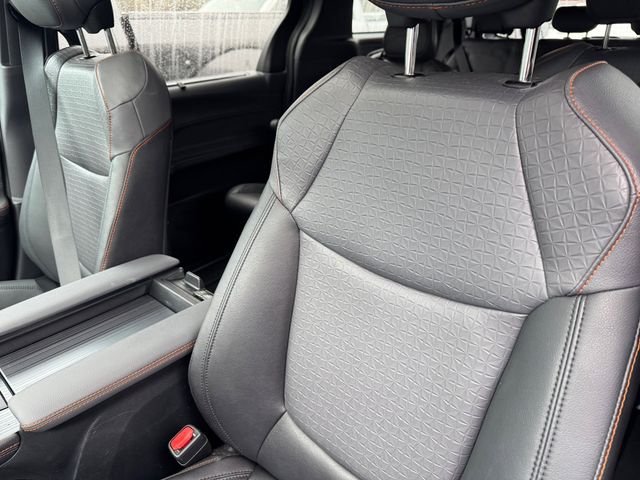 Used 2024 Toyota Sienna XSE w/ XSE Plus Package AWD/4WD image 24