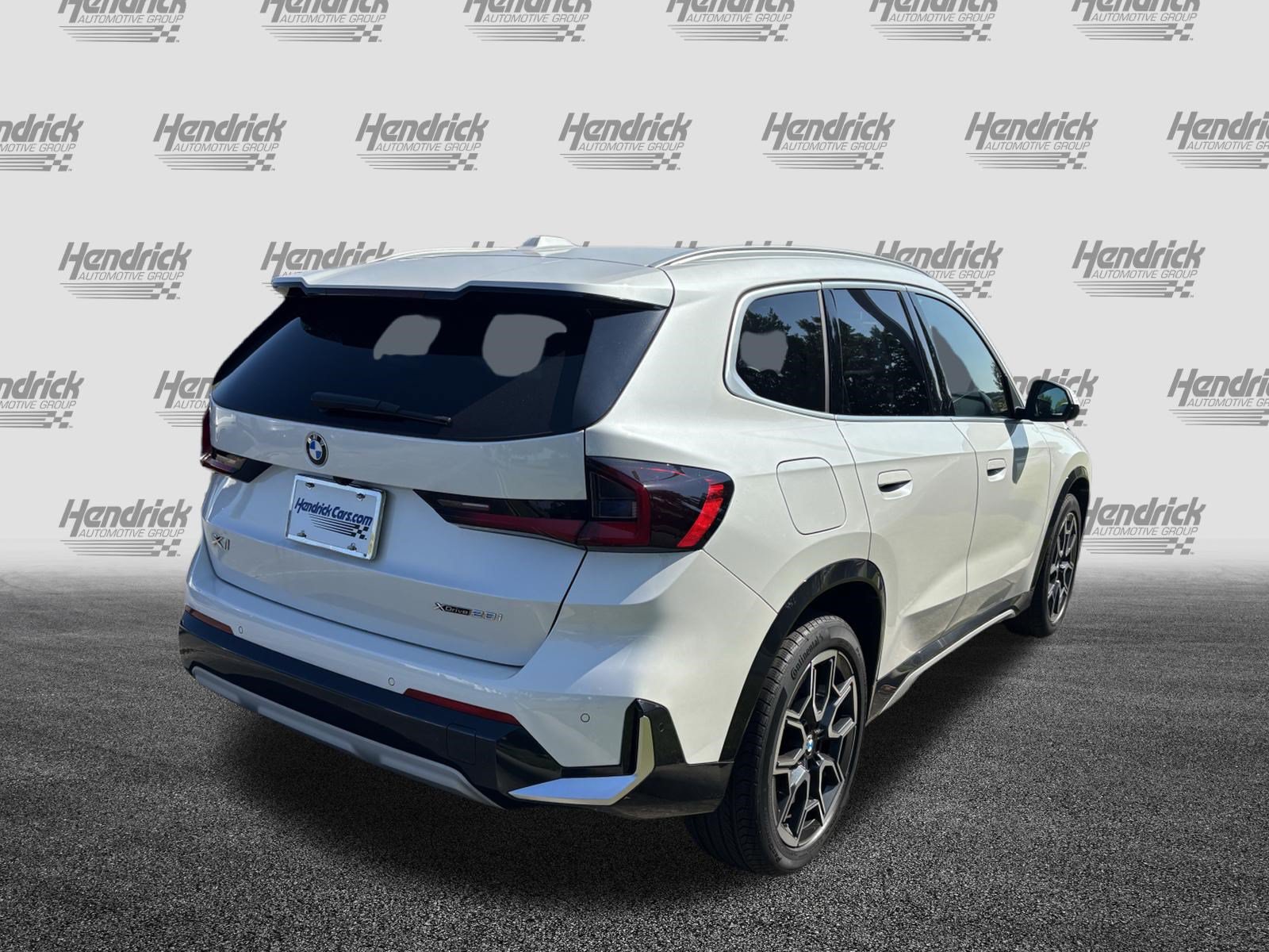 Certified 2025 BMW X1 xDrive28i AWD/4WD image 11