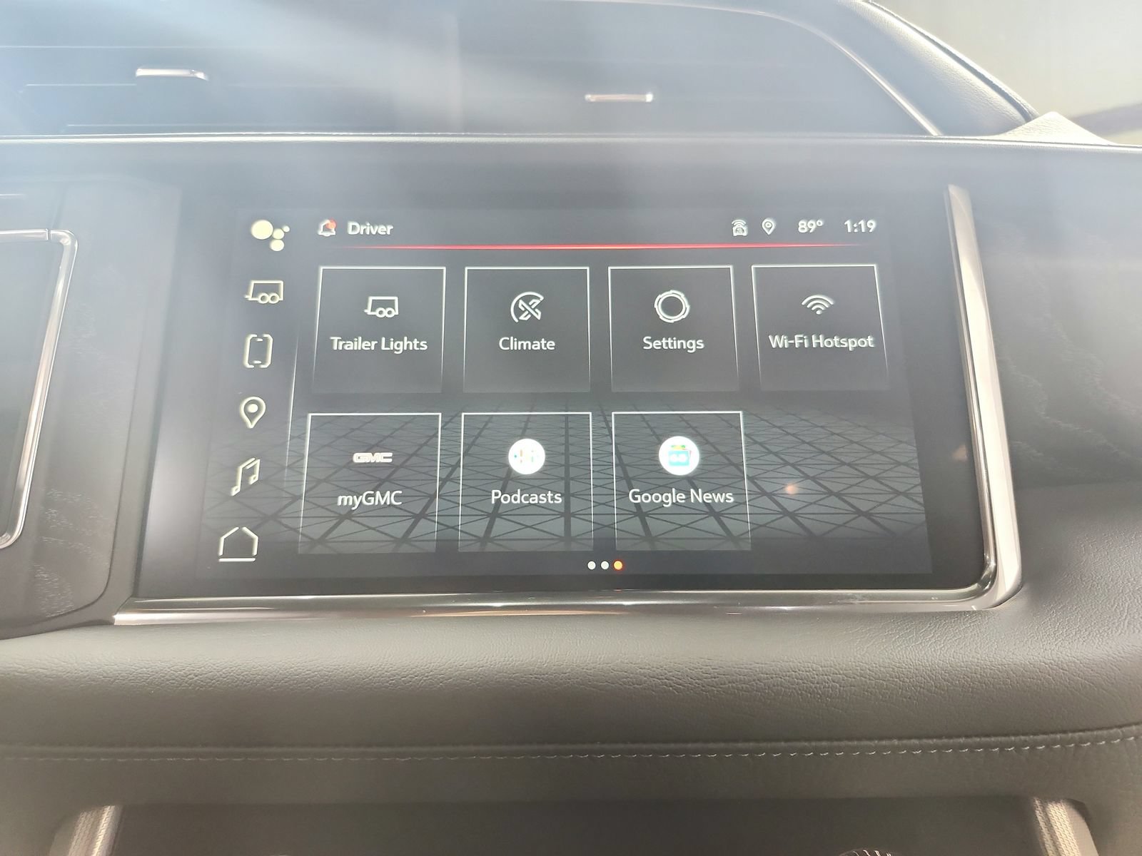 Used 2023 GMC Yukon XL Denali RWD image 35