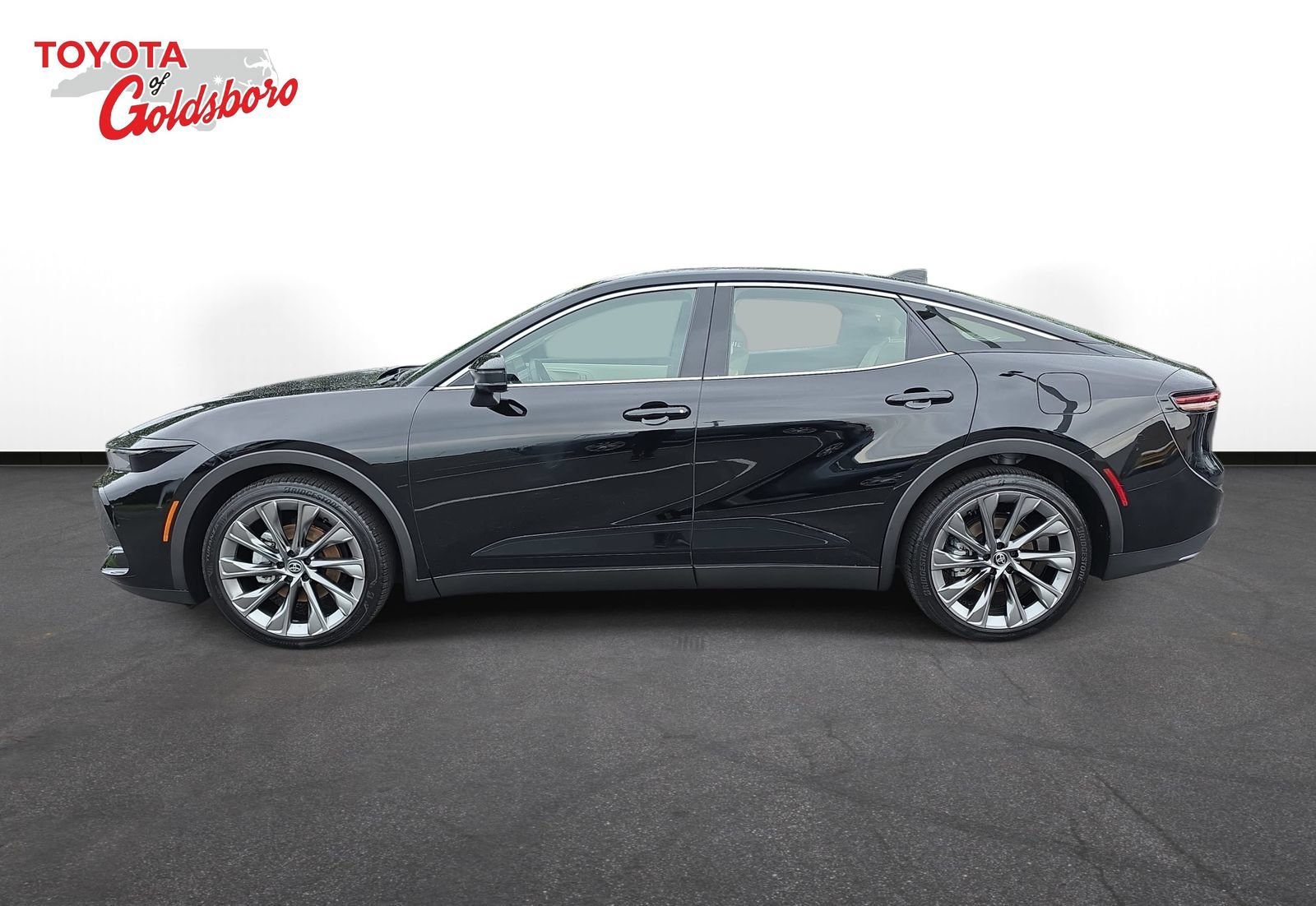 Used 2026 Toyota Crown w/ Advanced Technology Package AWD/4WD image 8