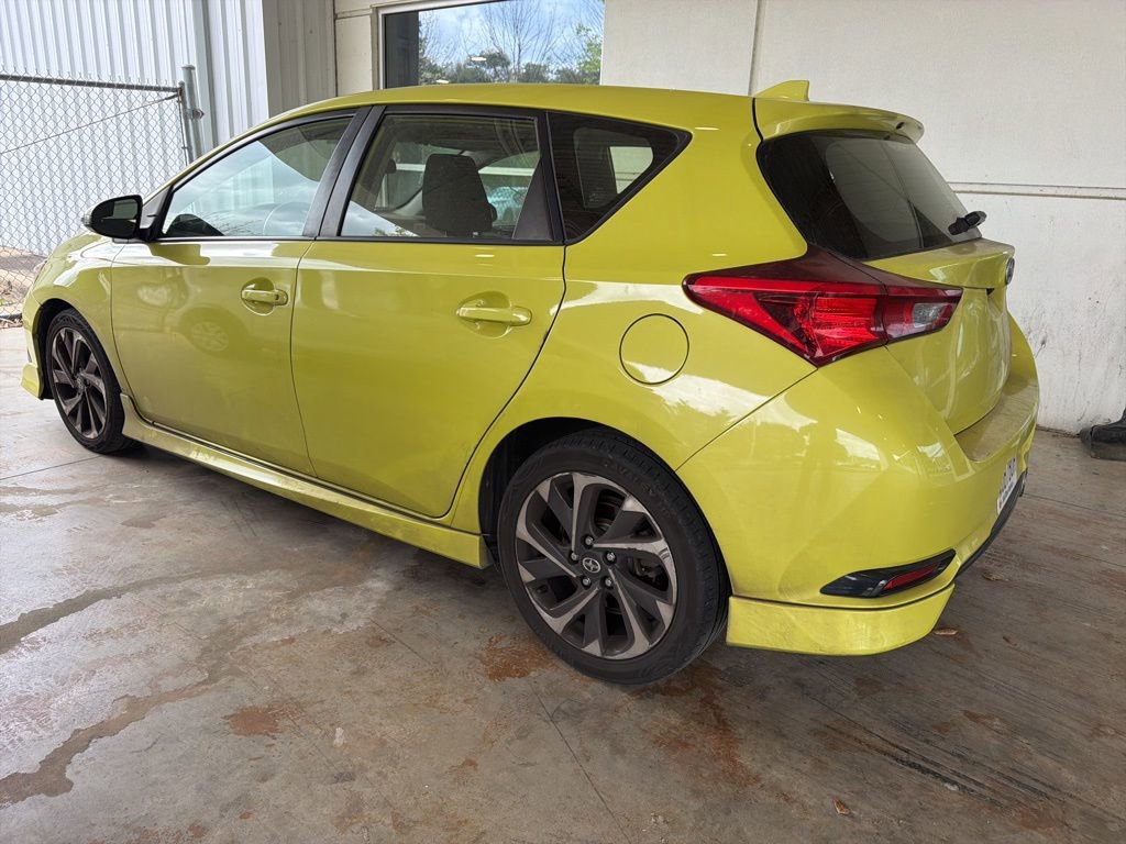 Used 2016 Scion iM image 2