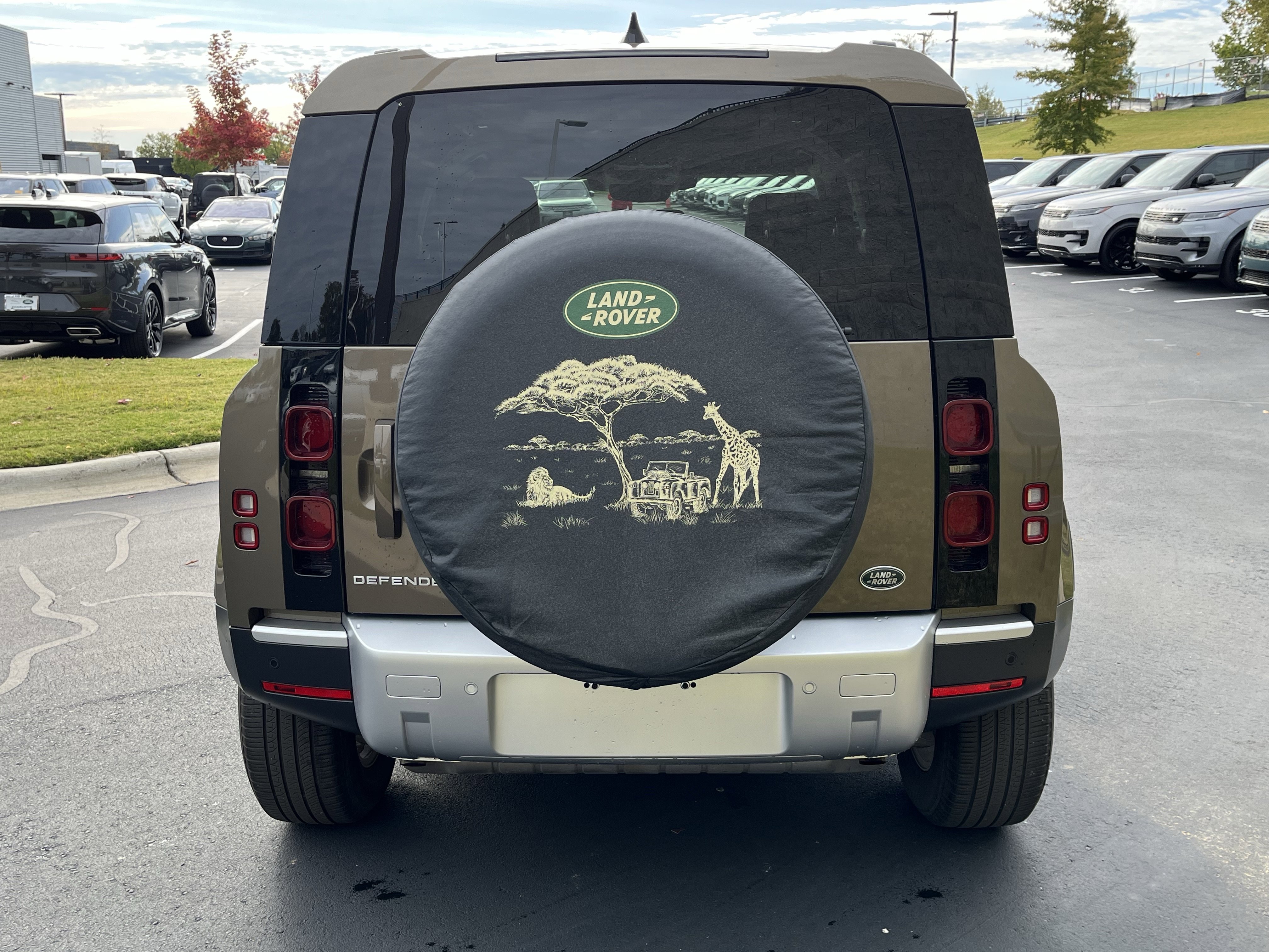 Certified 2023 Land Rover Defender 90 S image 36