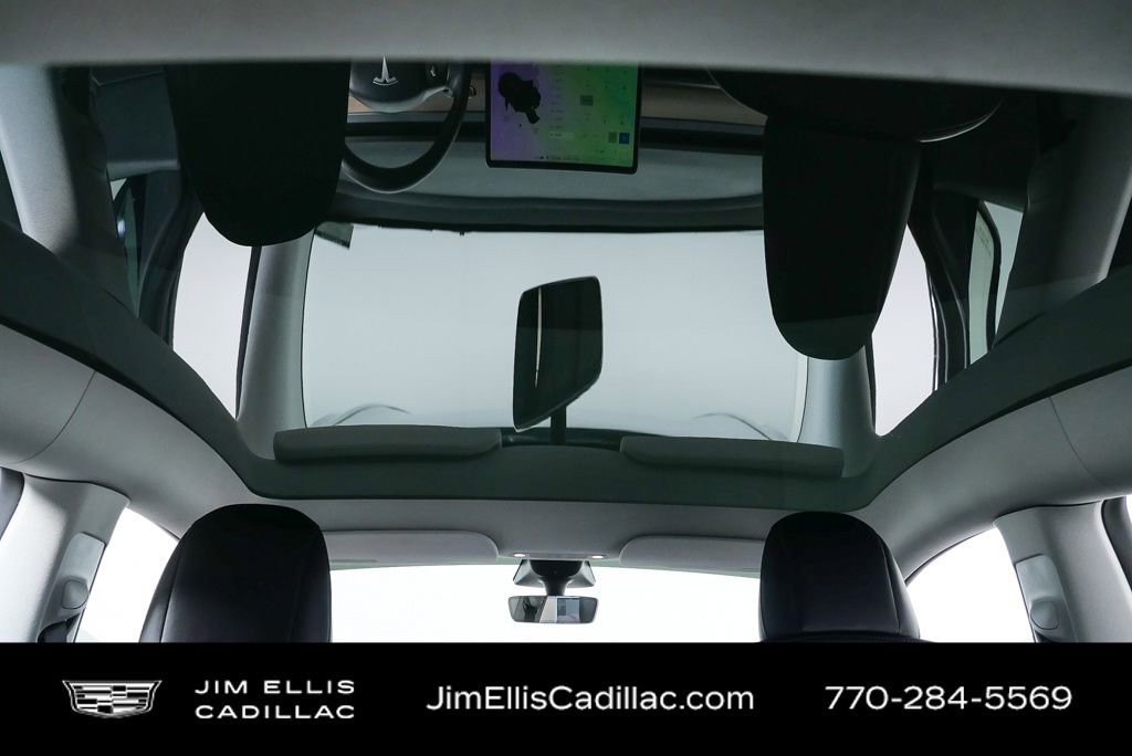 Used 2022 Tesla Model Y Long Range image 22