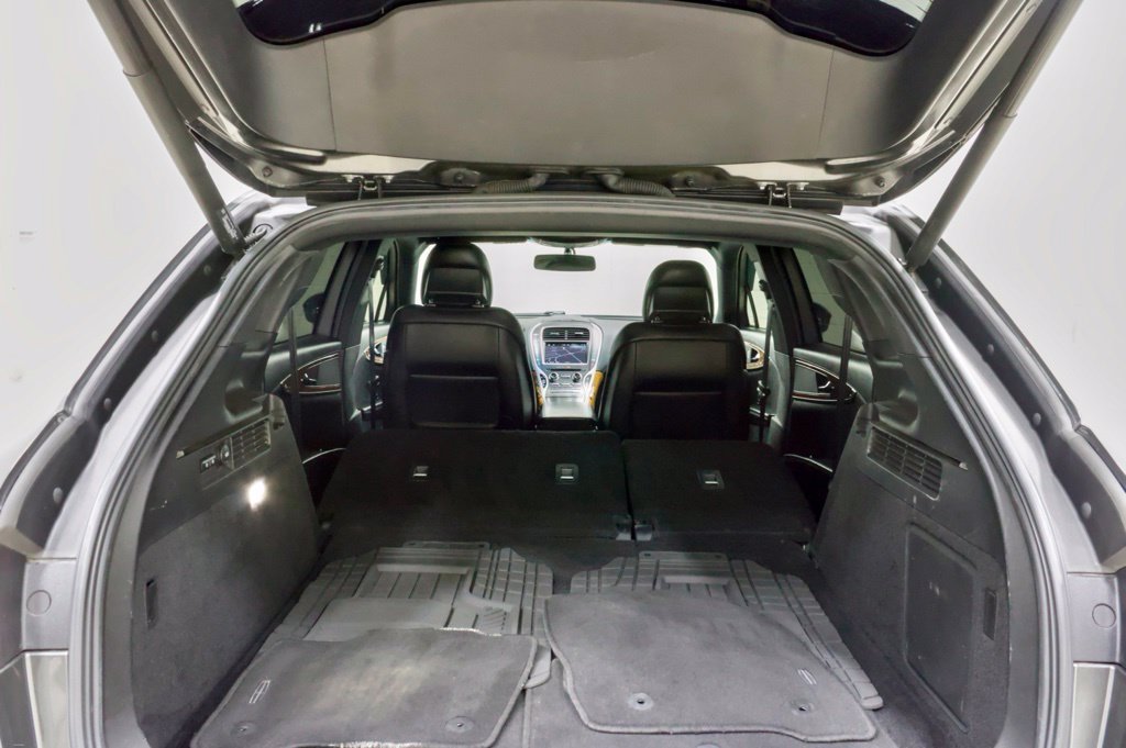 Used 2018 Lincoln MKX Select w/ Select Plus Package AWD/4WD image 36