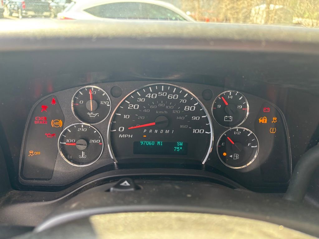 Used 2023 GMC Savana 2500 w/ Driver Convenience Package image 12