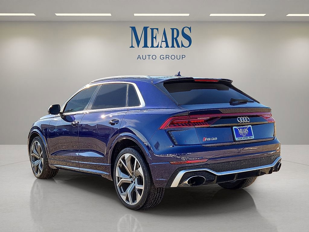 Used 2024 Audi RS Q8 4.0T image 3