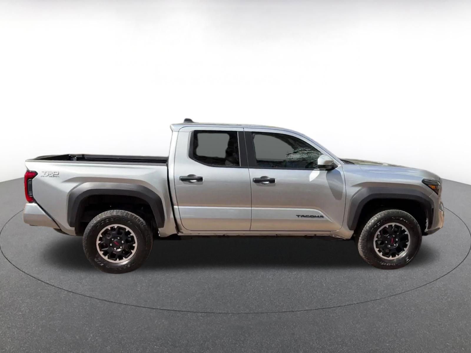 Used 2025 Toyota Tacoma TRD Off-Road image 16