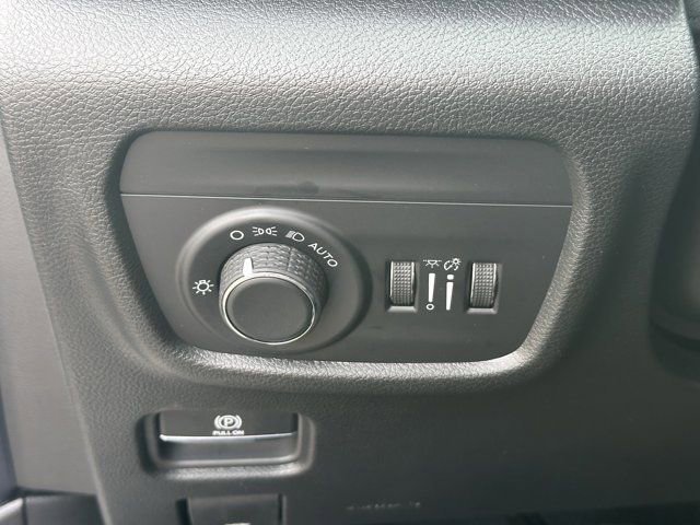 New 2025 Jeep Grand Cherokee Laredo image 26