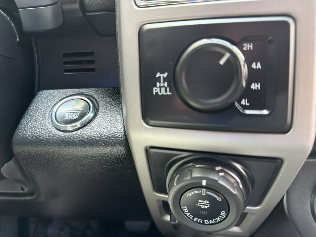 Used 2018 Ford F150 Lariat w/ Equipment Group 502A Luxury AWD/4WD image 20