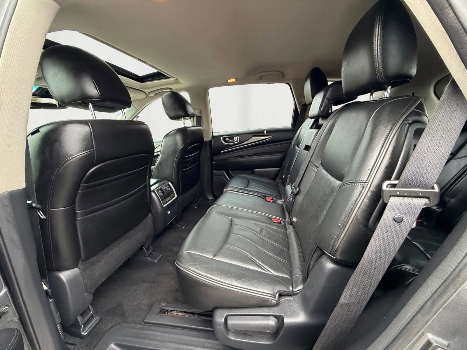 Used 2015 INFINITI QX60 AWD w/ Premium Plus Package image 12