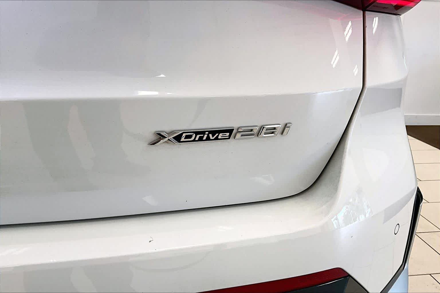 Used 2025 BMW X1 xDrive28i AWD/4WD image 9