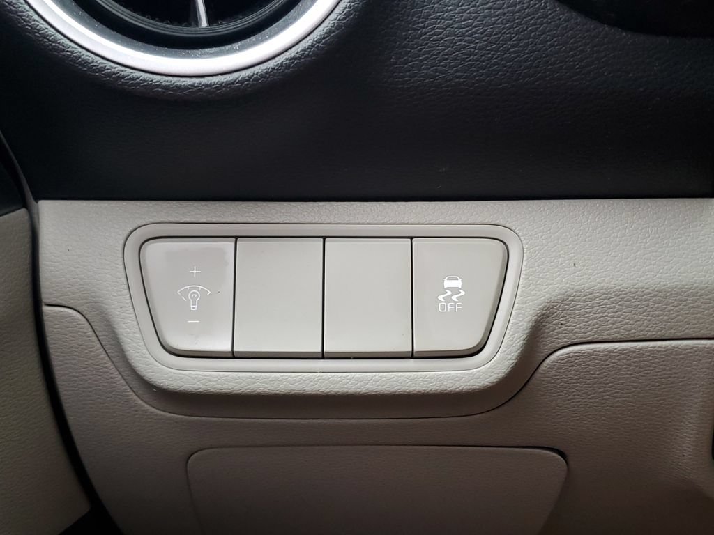 Used 2022 Kia Forte LXS FWD image 29