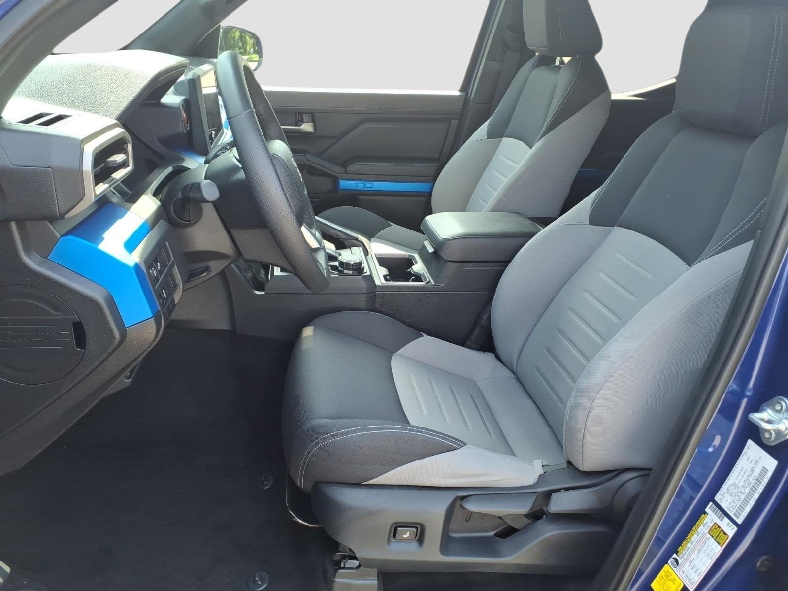 Used 2025 Toyota Tacoma TRD Sport AWD/4WD image 13