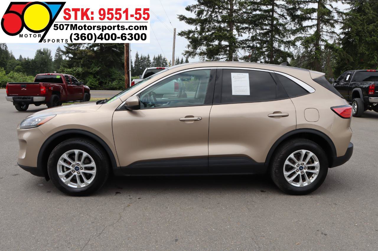 Used 2021 Ford Escape SE w/ Convenience Package AWD/4WD image 3