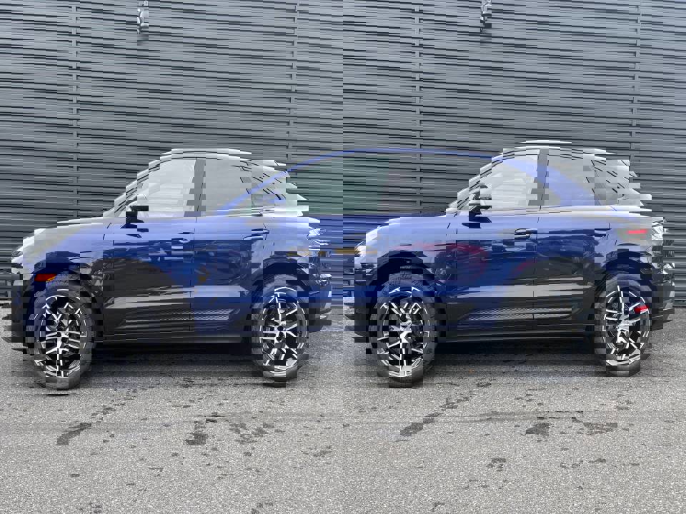 Certified 2026 Porsche Macan image 2