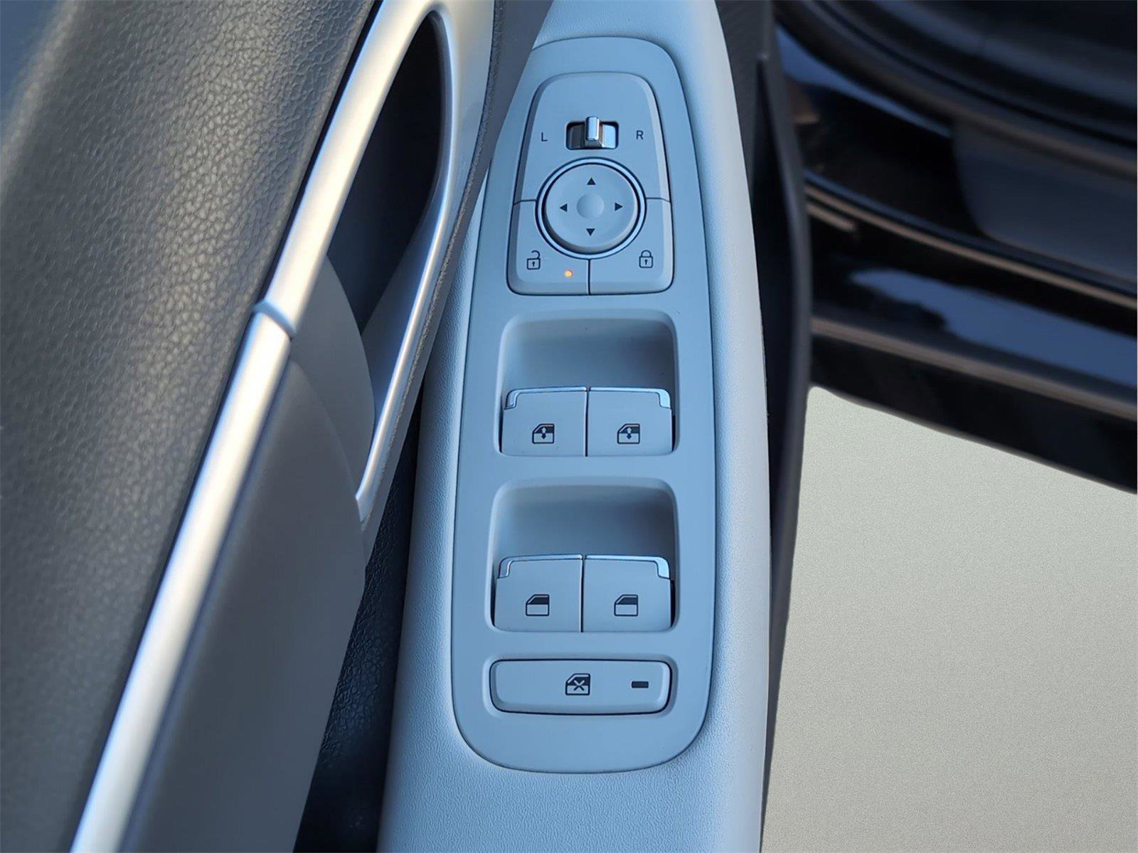 Used 2025 Hyundai Sonata SEL image 16