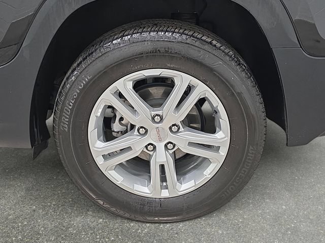 Used 2024 GMC Terrain SLE AWD/4WD image 30