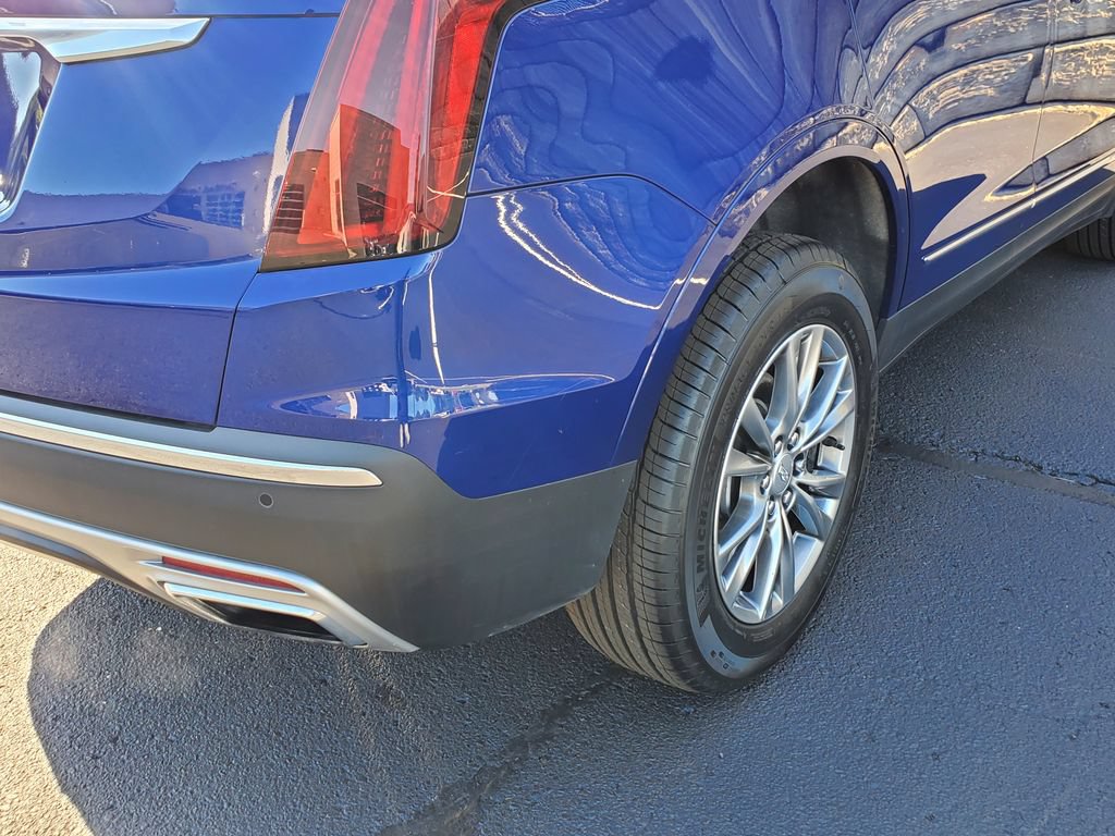 Certified 2023 Cadillac XT5 Premium Luxury AWD/4WD image 11
