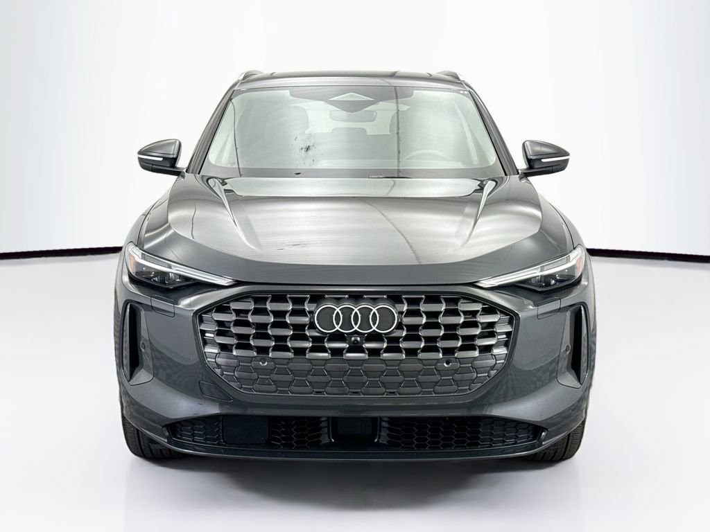 Certified 2025 Audi Q5 Premium Plus w/ Premium Plus image 2