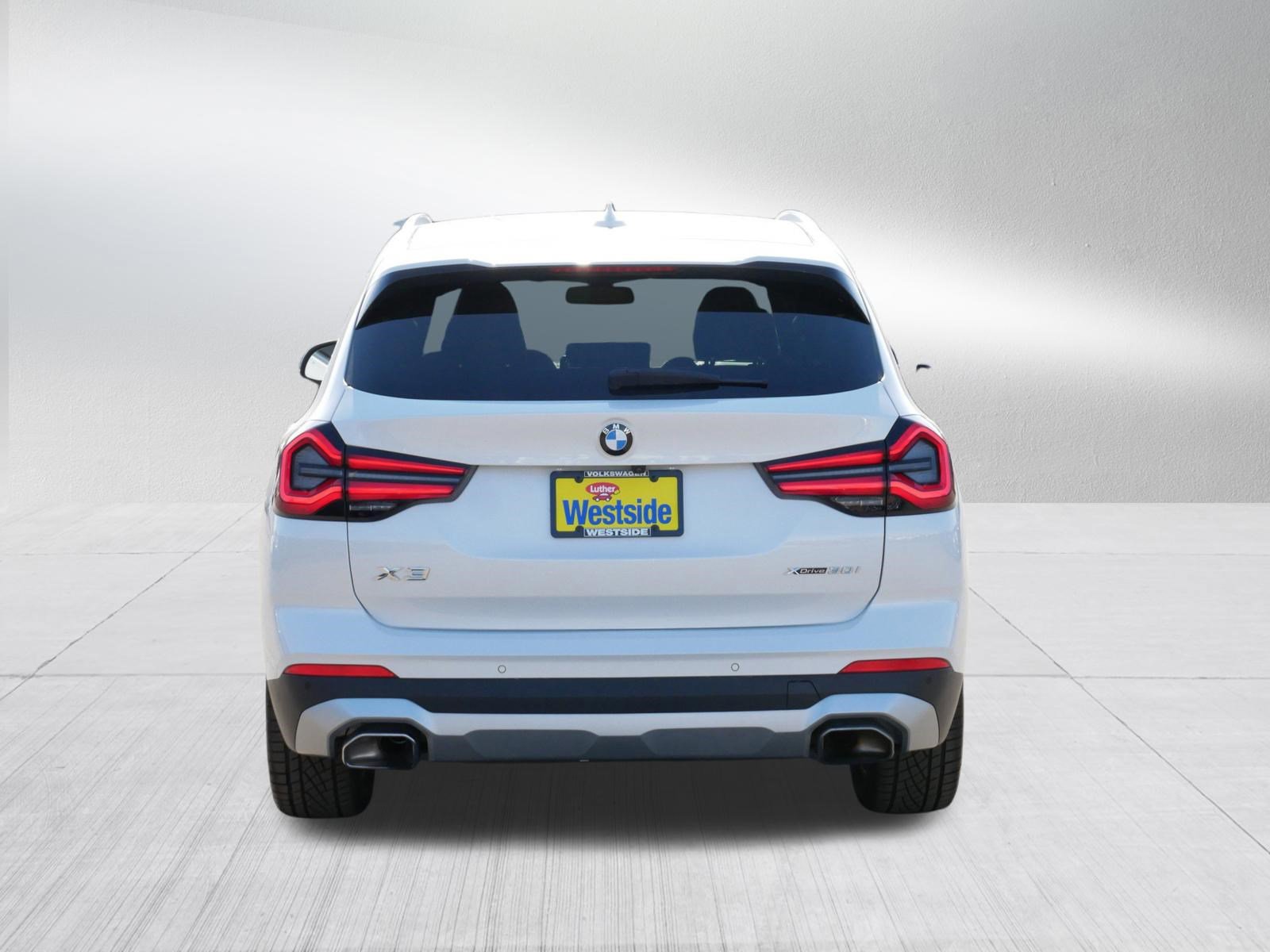 Used 2023 BMW X3 xDrive30i w/ Premium Package image 6