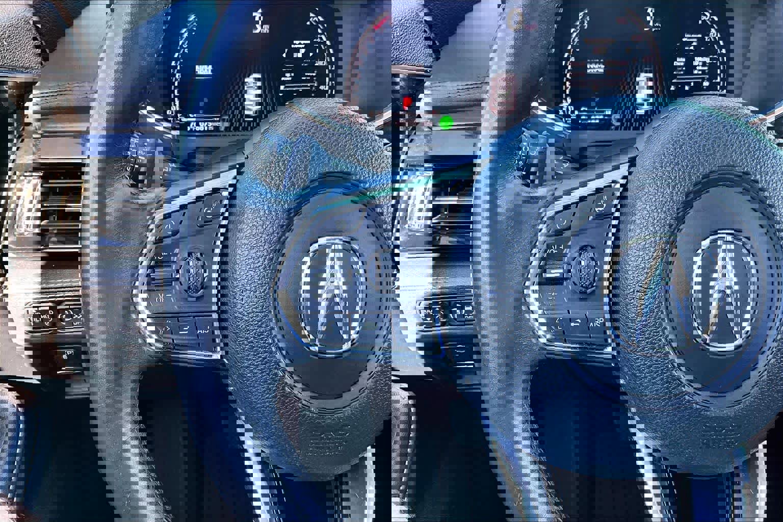 Used 2022 Acura MDX SH-AWD w/ Advance Package image 24