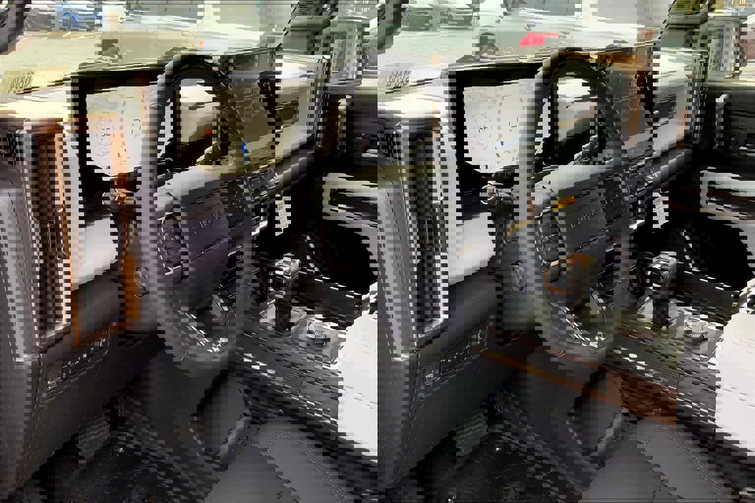 New 2025 GMC Hummer EV 2X image 8