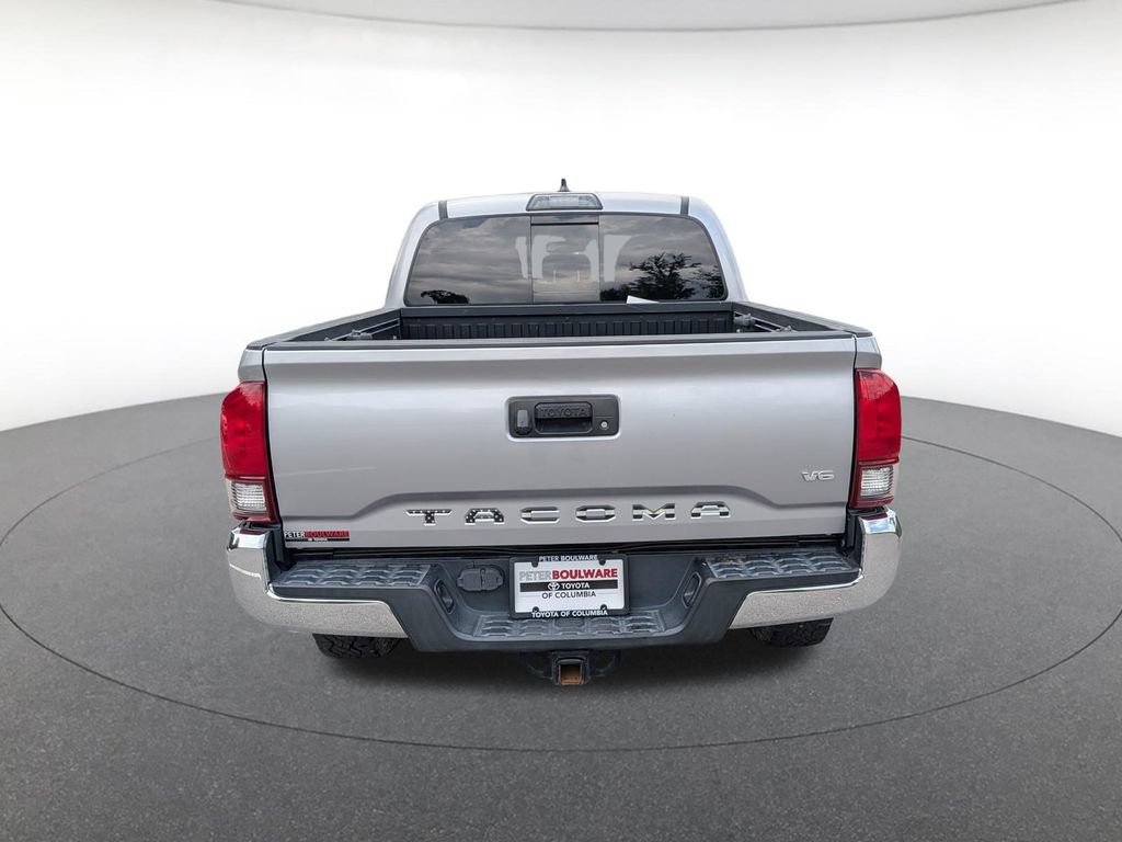 Used 2019 Toyota Tacoma SR5 RWD image 5