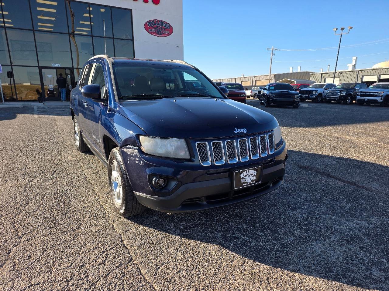 Used 2015 Jeep Compass Latitude image 1