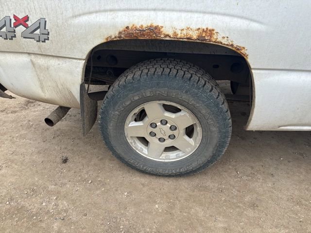 Used 2005 Chevrolet Silverado 1500 LS w/ Light Duty Power Package image 9