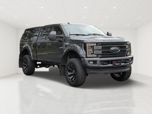 Used 2019 Ford F350 Platinum w/ Platinum Ultimate Package AWD/4WD image 1