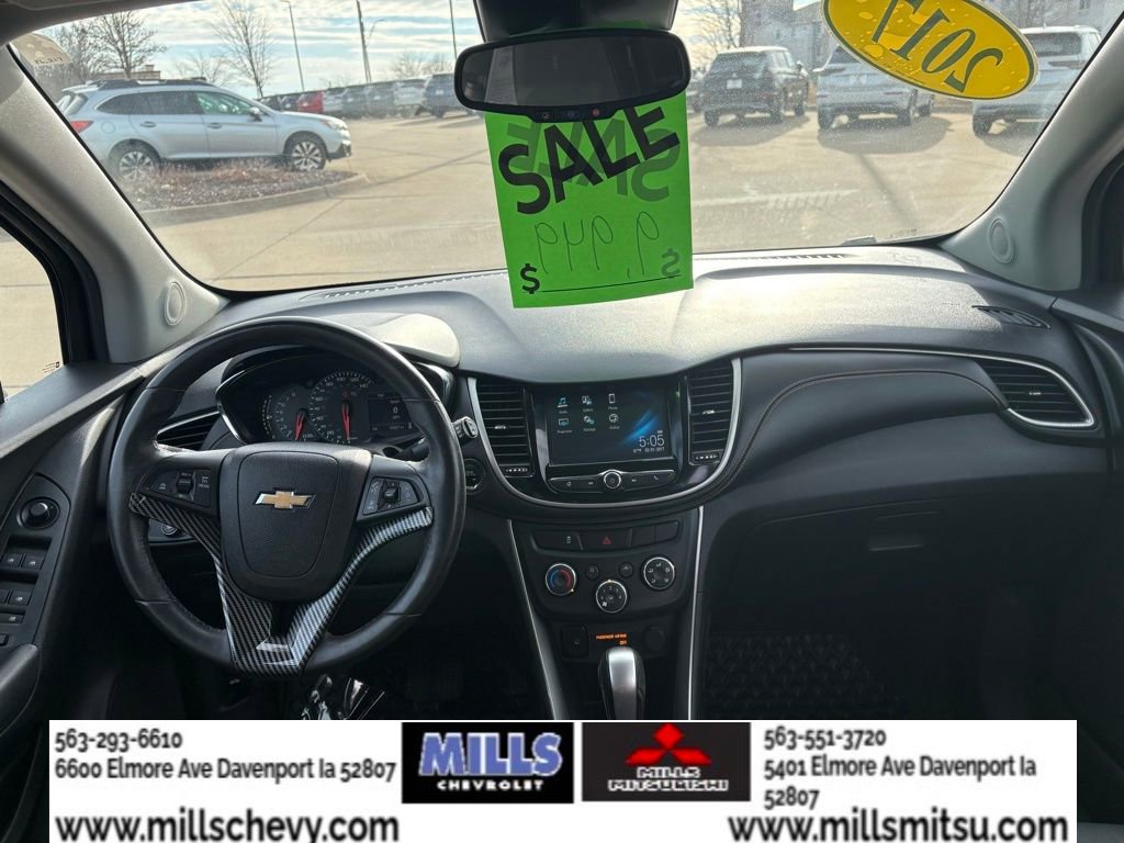 Used 2017 Chevrolet Trax LT w/ LT Convenience Package FWD image 13
