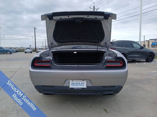 Used 2018 Dodge Challenger SXT Plus image 9