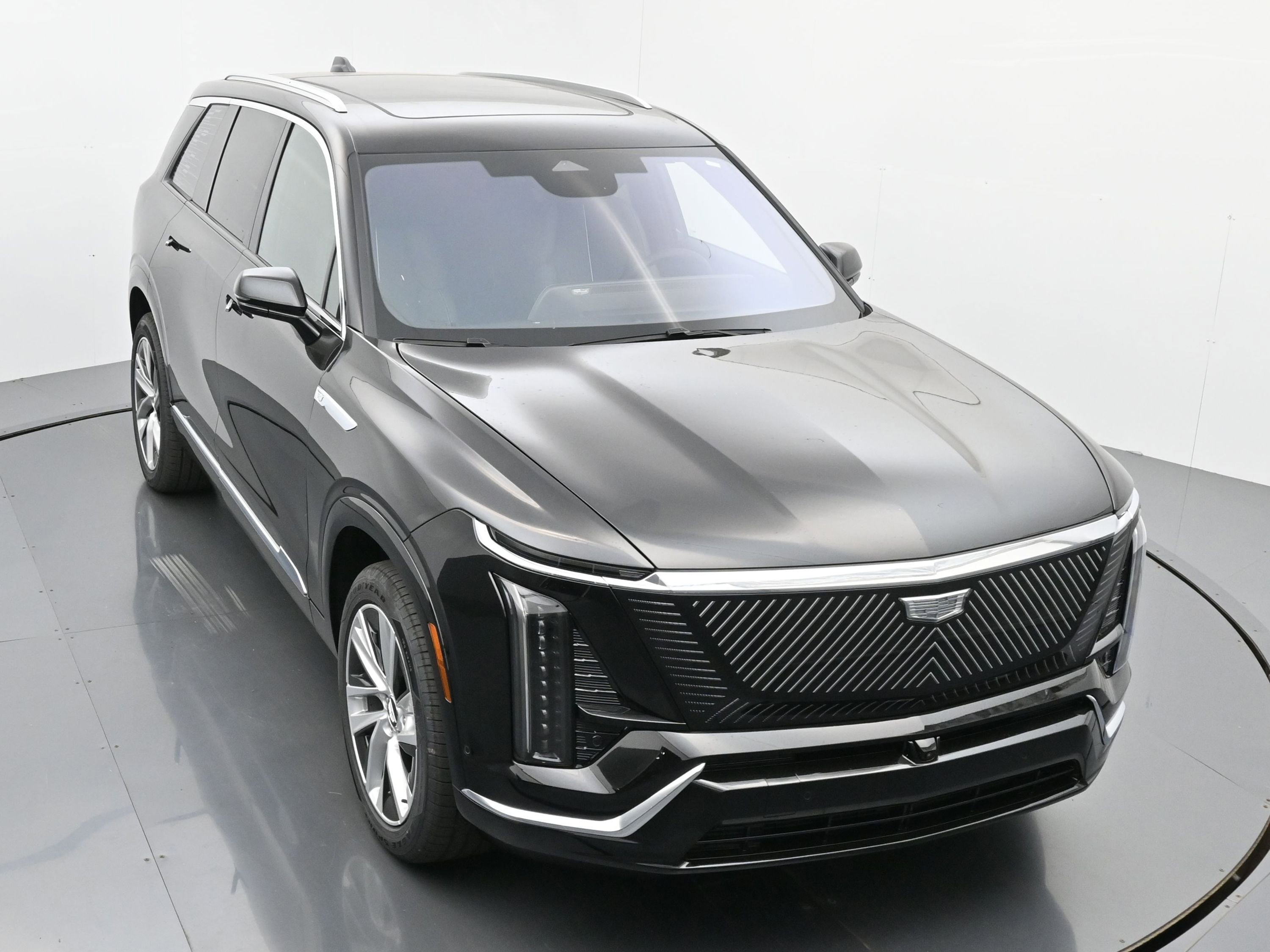 New 2026 Cadillac Vistiq Luxury w/ LPO, Floor Liner Package image 30