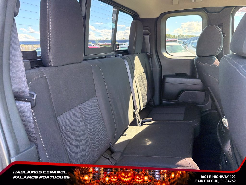 Used 2017 Nissan Titan SV RWD image 28