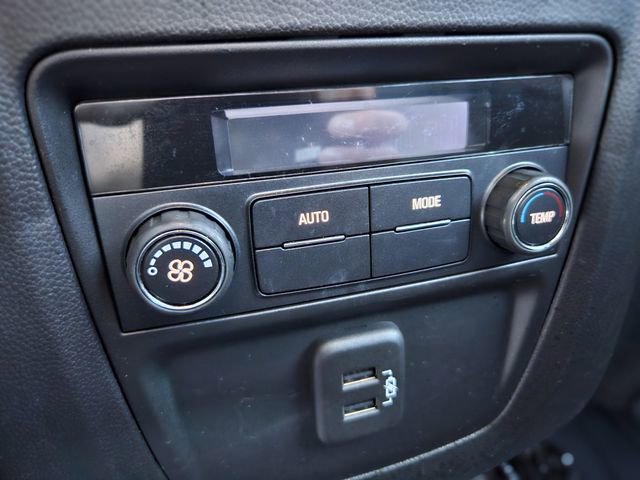 Used 2023 Buick Enclave Essence w/ Sport Touring Edition image 28