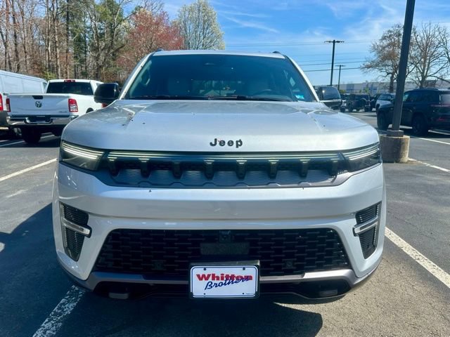 New 2026 Jeep Grand Wagoneer Limited w/ Convenience Group I AWD/4WD image 9