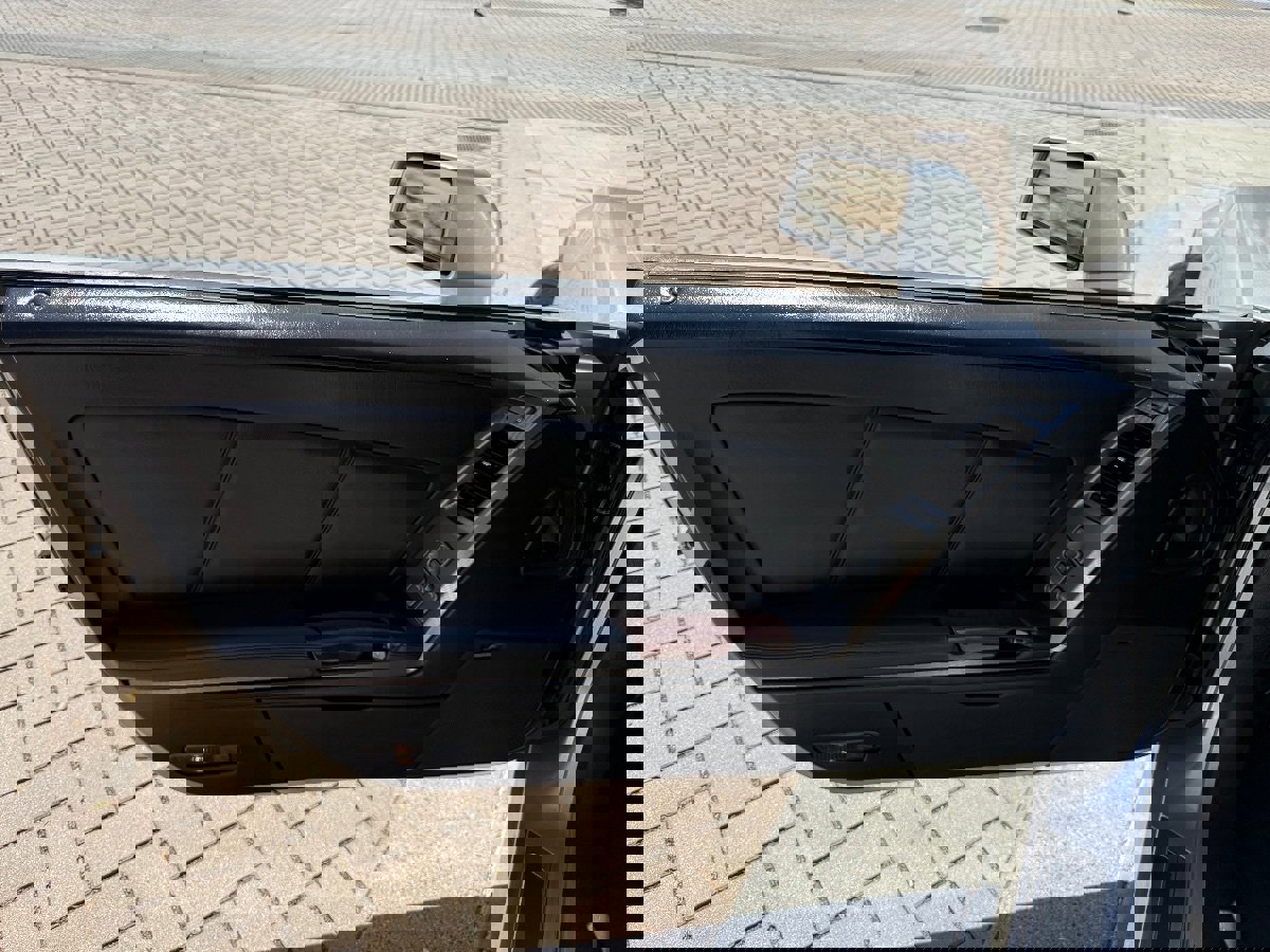 Used 2008 Cadillac XLR image 13