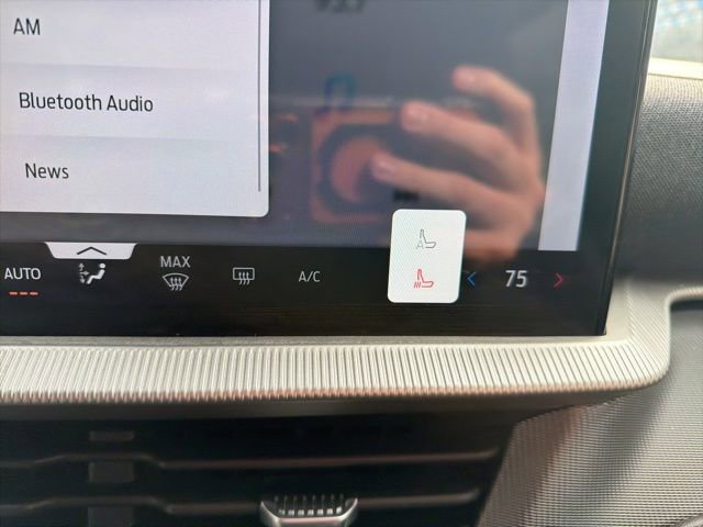 Used 2025 Ford Explorer ST-Line image 38