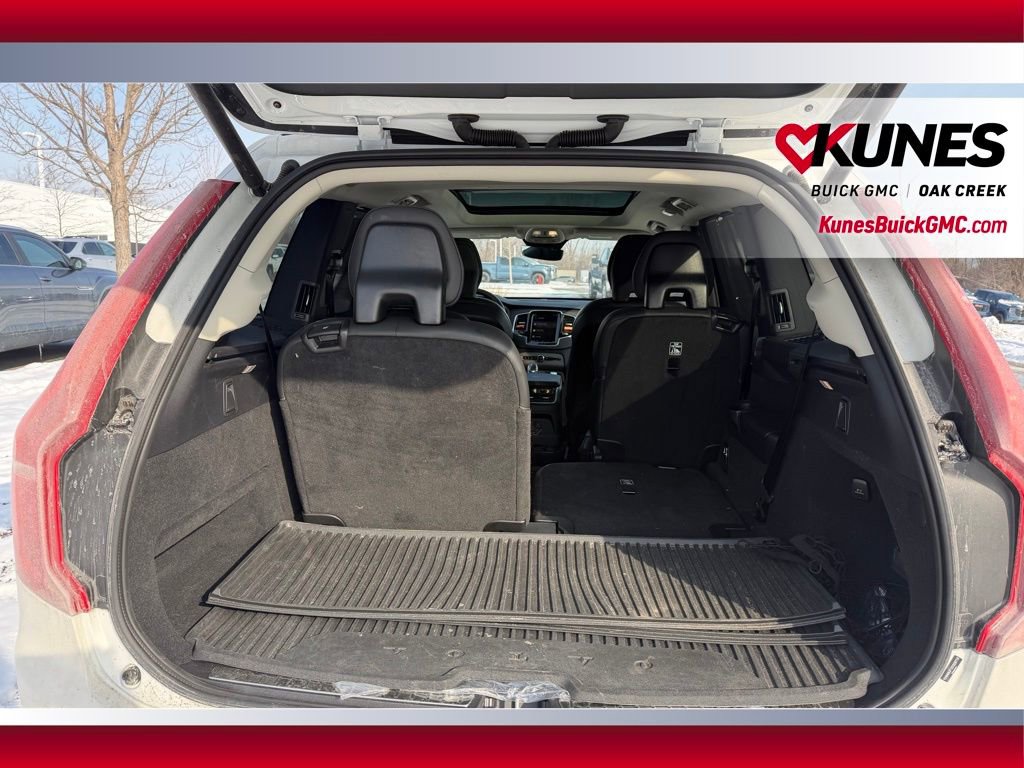 Used 2025 Volvo XC90 T8 Ultra w/ Protection Package Premier image 3