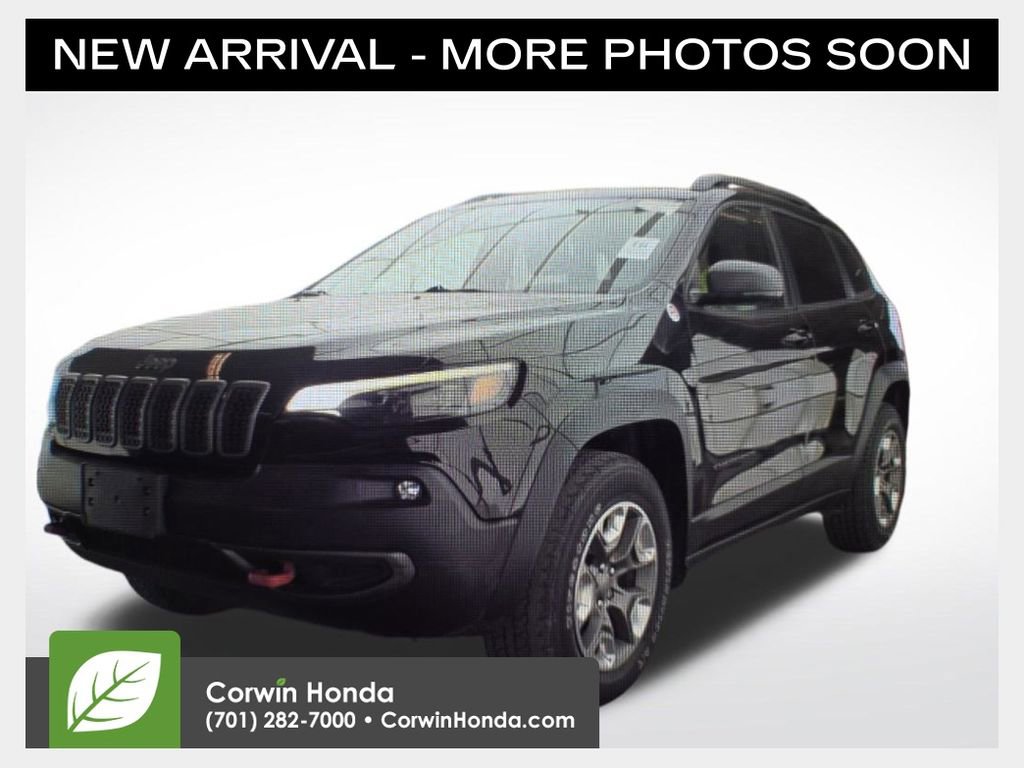 Used 2019 Jeep Cherokee Trailhawk AWD/4WD image 1