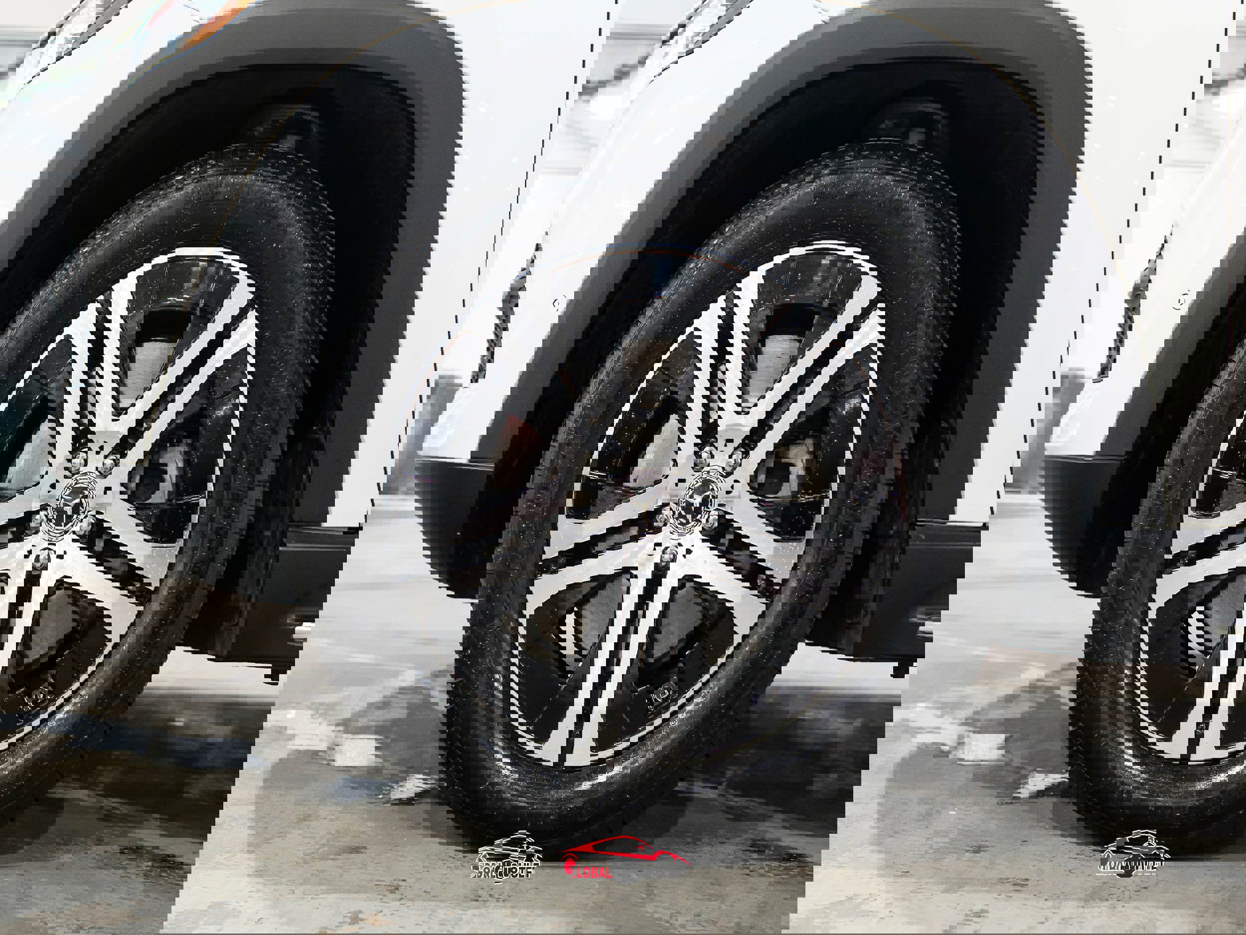 Used 2021 Mercedes-Benz GLS 450 4MATIC image 8