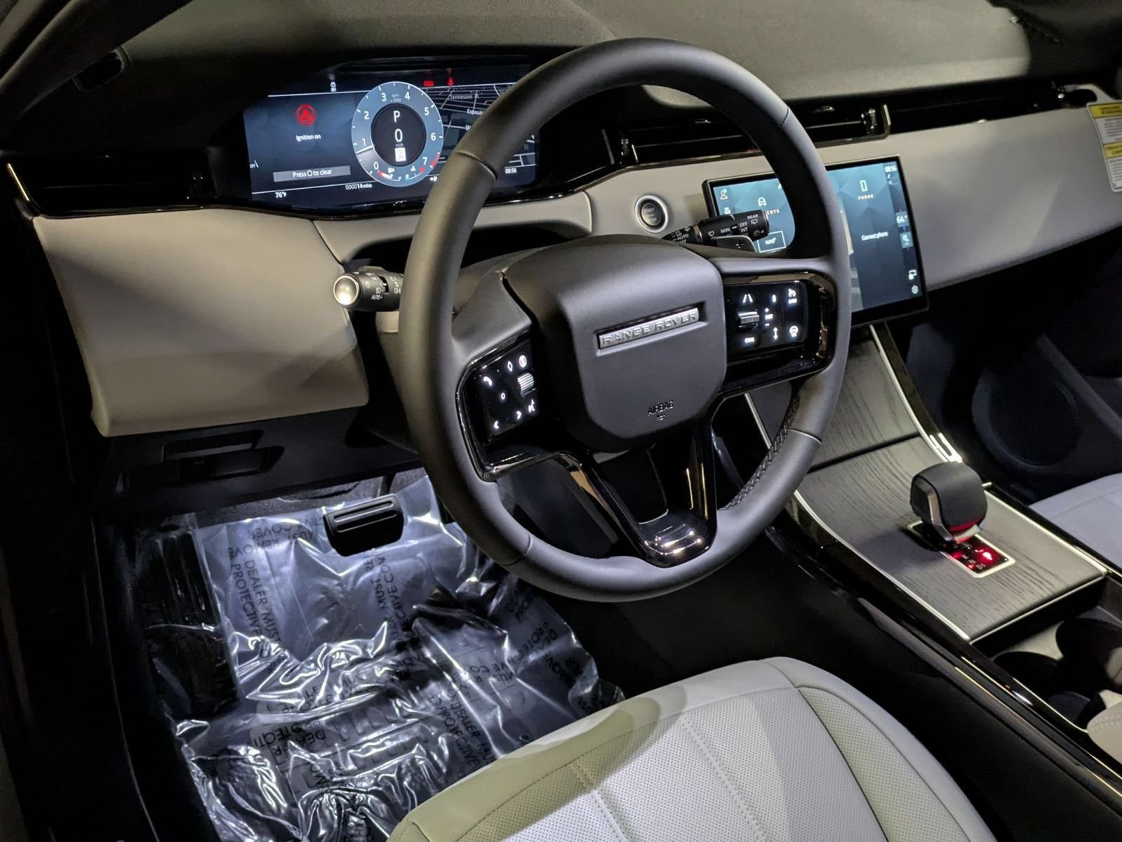 New 2026 Land Rover Range Rover Evoque S AWD/4WD image 16